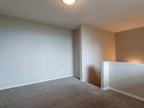 203-980 Dilworth Drive, Kelowna, BC - Indoor Photo Showing Other Room