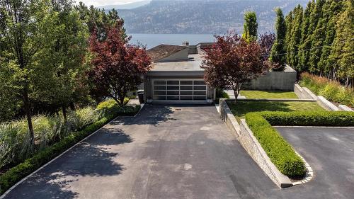 2052 Dewdney Road, Kelowna, BC - Outdoor