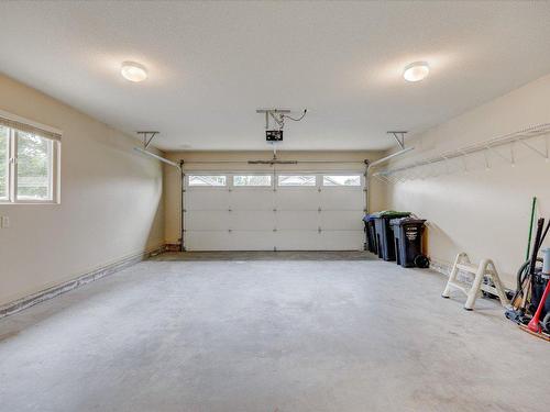 97-2365 Stillingfleet Road, Kelowna, BC - Indoor Photo Showing Garage