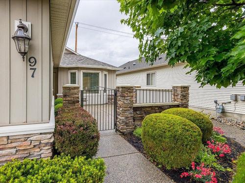 97-2365 Stillingfleet Road, Kelowna, BC - Outdoor With Exterior