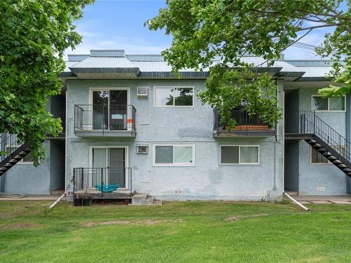 205-4101 Alexis Park Drive, Vernon, BC - Outdoor