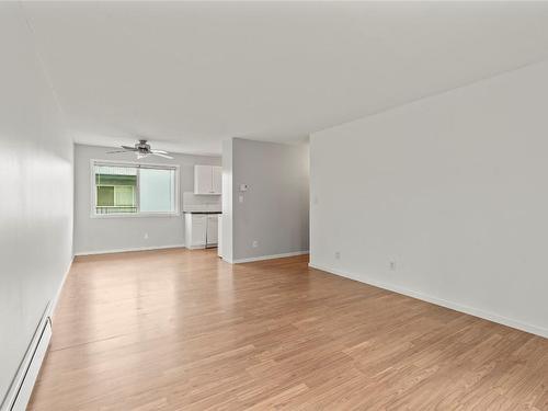 205-4101 Alexis Park Drive, Vernon, BC - Indoor Photo Showing Other Room