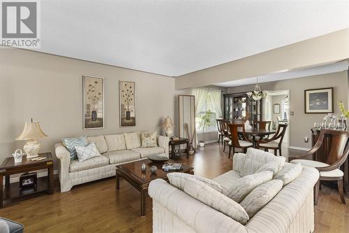 73 Birkshire Pl, Sault Ste. Marie, ON - Indoor Photo Showing Dining Room