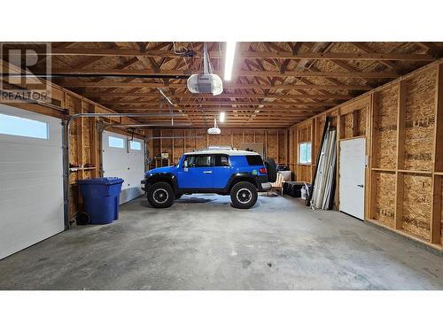 22 Savanna Road, Summerland, BC - Indoor Photo Showing Garage