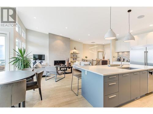 9728 Centrestone Crescent, Lake Country, BC - Indoor Photo Showing Kitchen With Upgraded Kitchen