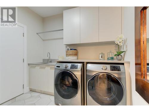 9728 Centrestone Crescent, Lake Country, BC - Indoor Photo Showing Laundry Room