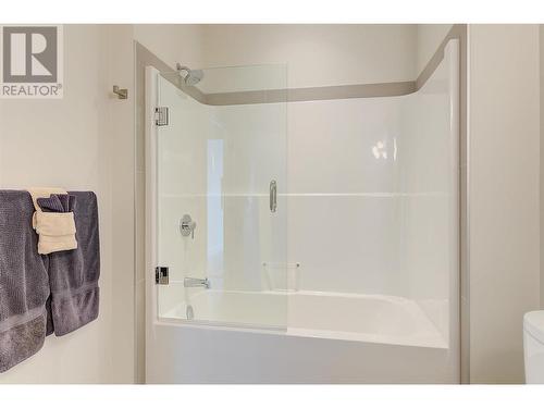9728 Centrestone Crescent, Lake Country, BC - Indoor Photo Showing Bathroom
