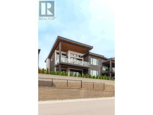 9728 Centrestone Crescent, Lake Country, BC - Outdoor