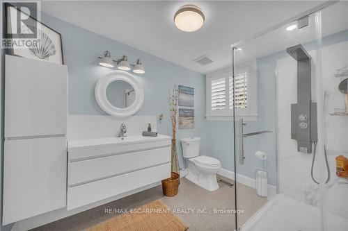 864 South Coast Drive, Haldimand, ON - Indoor Photo Showing Bathroom