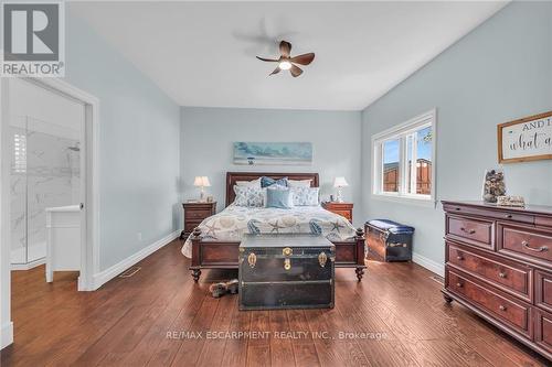 864 South Coast Drive, Haldimand, ON - Indoor Photo Showing Bedroom