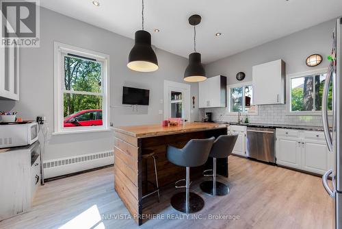120 Main Street, Southwest Middlesex, ON - Indoor Photo Showing Kitchen With Upgraded Kitchen