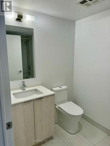 1211 - 1 Jarvis Street, Hamilton, ON - Indoor Photo Showing Bathroom