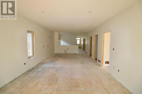 616 25Th Avenue, Hanover, ON - Indoor Photo Showing Other Room