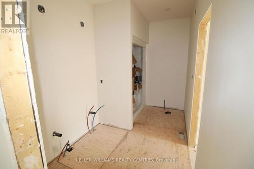 616 25Th Avenue, Hanover, ON - Indoor Photo Showing Other Room