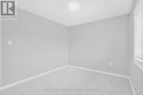 8484 Sweet Chestnut Drive, Niagara Falls, ON - Indoor Photo Showing Other Room