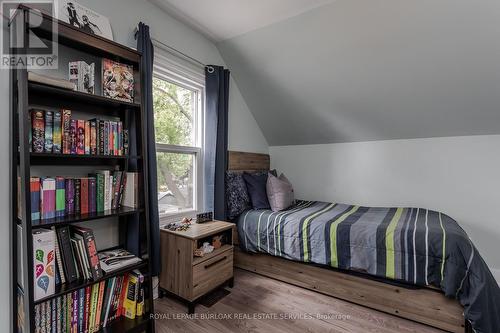 45 Tragina Avenue N, Hamilton, ON - Indoor Photo Showing Bedroom