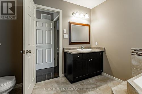 46 Woodhatch Crescent, Ingersoll, ON - Indoor Photo Showing Bathroom