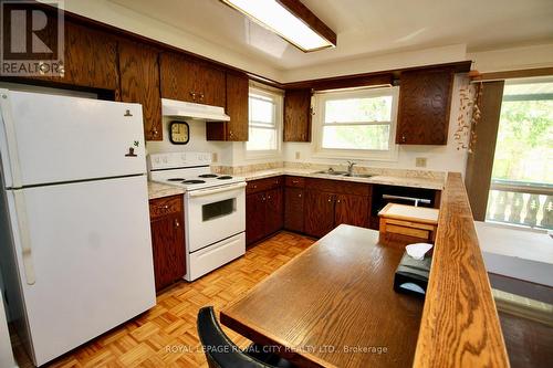 7048 Highway 6, Northern Bruce Peninsula, ON - Indoor Photo Showing Kitchen With Double Sink