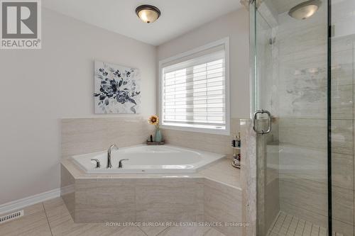 4258 Ryan Lane, Burlington, ON - Indoor Photo Showing Bathroom