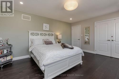 4258 Ryan Lane, Burlington, ON - Indoor Photo Showing Bedroom