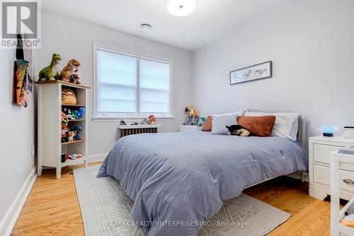 97 Wanita Road, Mississauga, ON - Indoor Photo Showing Bedroom