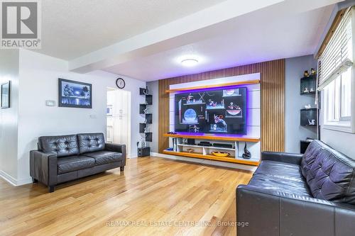 86 - 100 Quigley Road, Hamilton, ON - Indoor Photo Showing Living Room