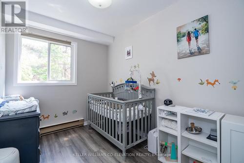 584 Tenth Street, Collingwood, ON - Indoor Photo Showing Bedroom