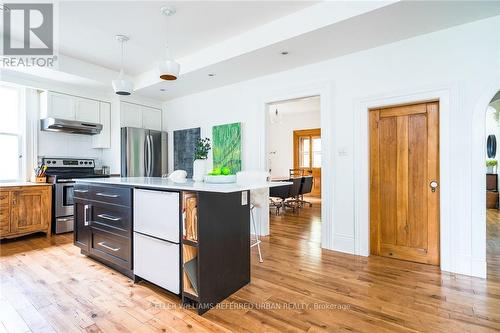 120 Maple Street, Collingwood, ON - Indoor Photo Showing Kitchen