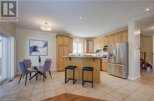 528 Applerock Court, Kitchener, ON - Indoor Photo Showing Kitchen