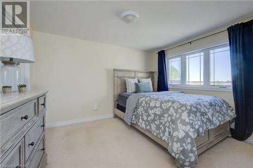 528 Applerock Court, Kitchener, ON - Indoor Photo Showing Bedroom