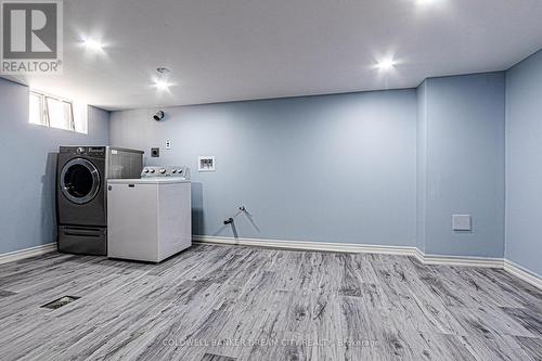 1597 Blanefield Road, Mississauga, ON - Indoor Photo Showing Laundry Room