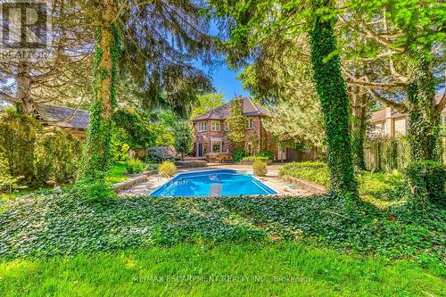 341 Acacia Court, Oakville, ON - Outdoor With In Ground Pool