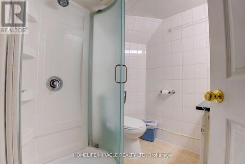24 Ivanhoe Court, Toronto, ON - Indoor Photo Showing Bathroom