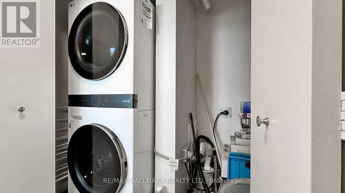 608 - 2500 Bridletowne Circle, Toronto, ON - Indoor Photo Showing Laundry Room