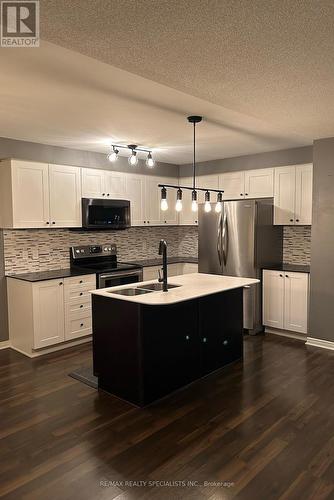 119 Rutherford Road, Bradford West Gwillimbury, ON - Indoor Photo Showing Kitchen With Stainless Steel Kitchen With Upgraded Kitchen