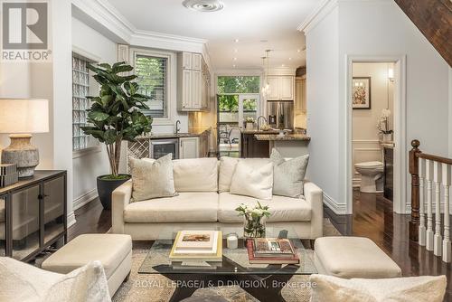 99 Walker Avenue, Toronto, ON - Indoor Photo Showing Living Room