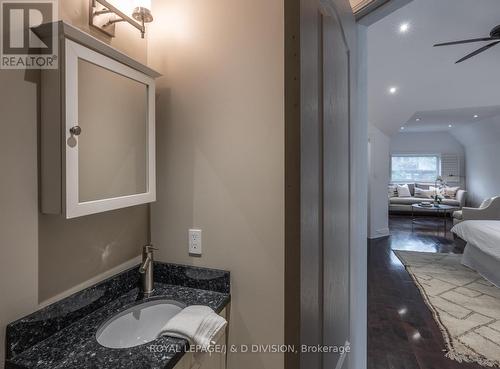 99 Walker Avenue, Toronto, ON - Indoor Photo Showing Bathroom