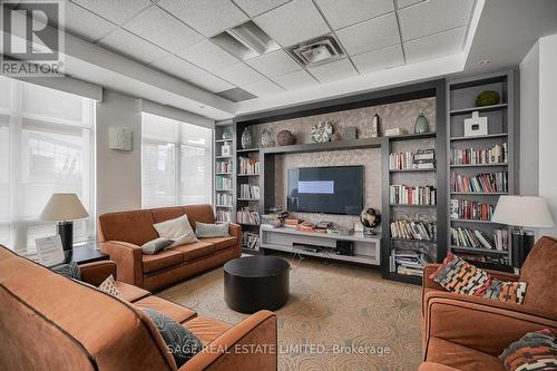 901 - 100 Hayden Street, Toronto, ON - Indoor Photo Showing Living Room With Fireplace
