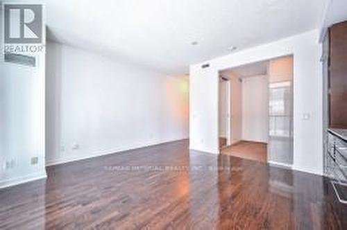 1008 - 770 Bay Street, Toronto, ON - Indoor Photo Showing Other Room