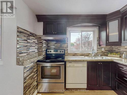 102 Rusty Crestway, Toronto, ON - Indoor Photo Showing Kitchen