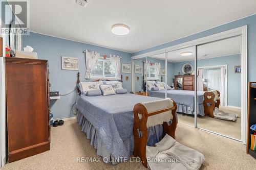17 Nightingale Lane, Belleville, ON - Indoor Photo Showing Bedroom