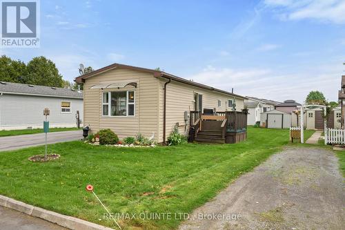 17 Nightingale Lane, Belleville, ON - Outdoor