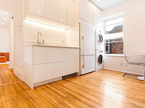 Cuisine - 2252 Av. Regent, Montréal (Côte-Des-Neiges/Notre-Dame-De-Grâce), QC - Indoor Photo Showing Laundry Room