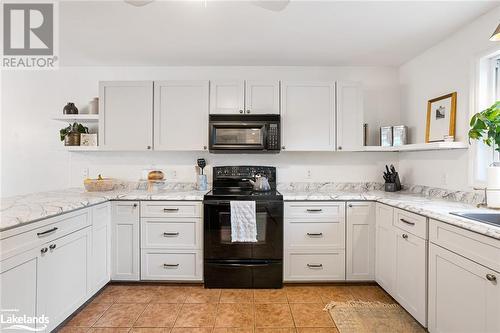 47 Farmcrest Avenue, Haliburton, ON - Indoor Photo Showing Kitchen