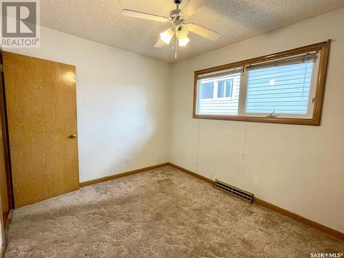 1153 Main Street N, Moose Jaw, SK - Indoor Photo Showing Other Room