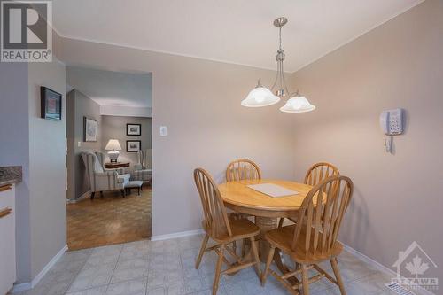 Kitchen / Eating Area - 19 Wedgewood Crescent, Ottawa, ON - Indoor Photo Showing Dining Room