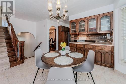 77 Woodview Crescent, Kitchener, ON - Indoor Photo Showing Dining Room