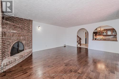 77 Woodview Crescent, Kitchener, ON - Indoor Photo Showing Living Room With Fireplace