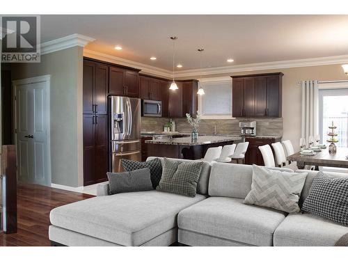 10603 109 Street, Fort St. John, BC - Indoor Photo Showing Living Room