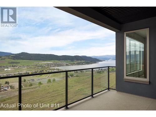 595 Vineyard Way N Unit# 11, Vernon, BC - Indoor Photo Showing Kitchen